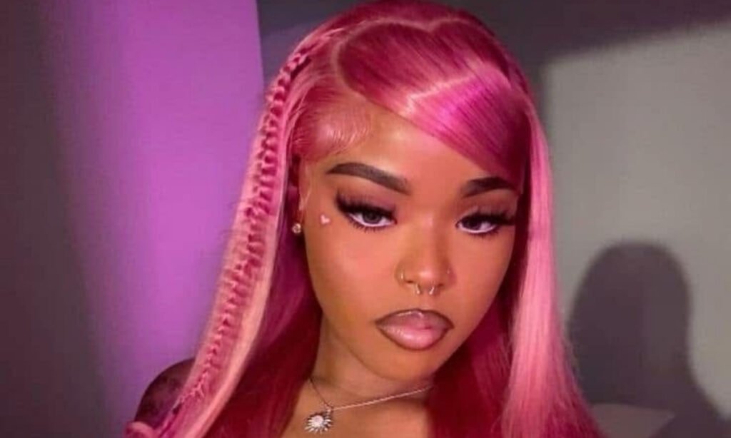 hairstyles-for-softball-that-won-t-fall-apart-by-inning-five-for-gleam